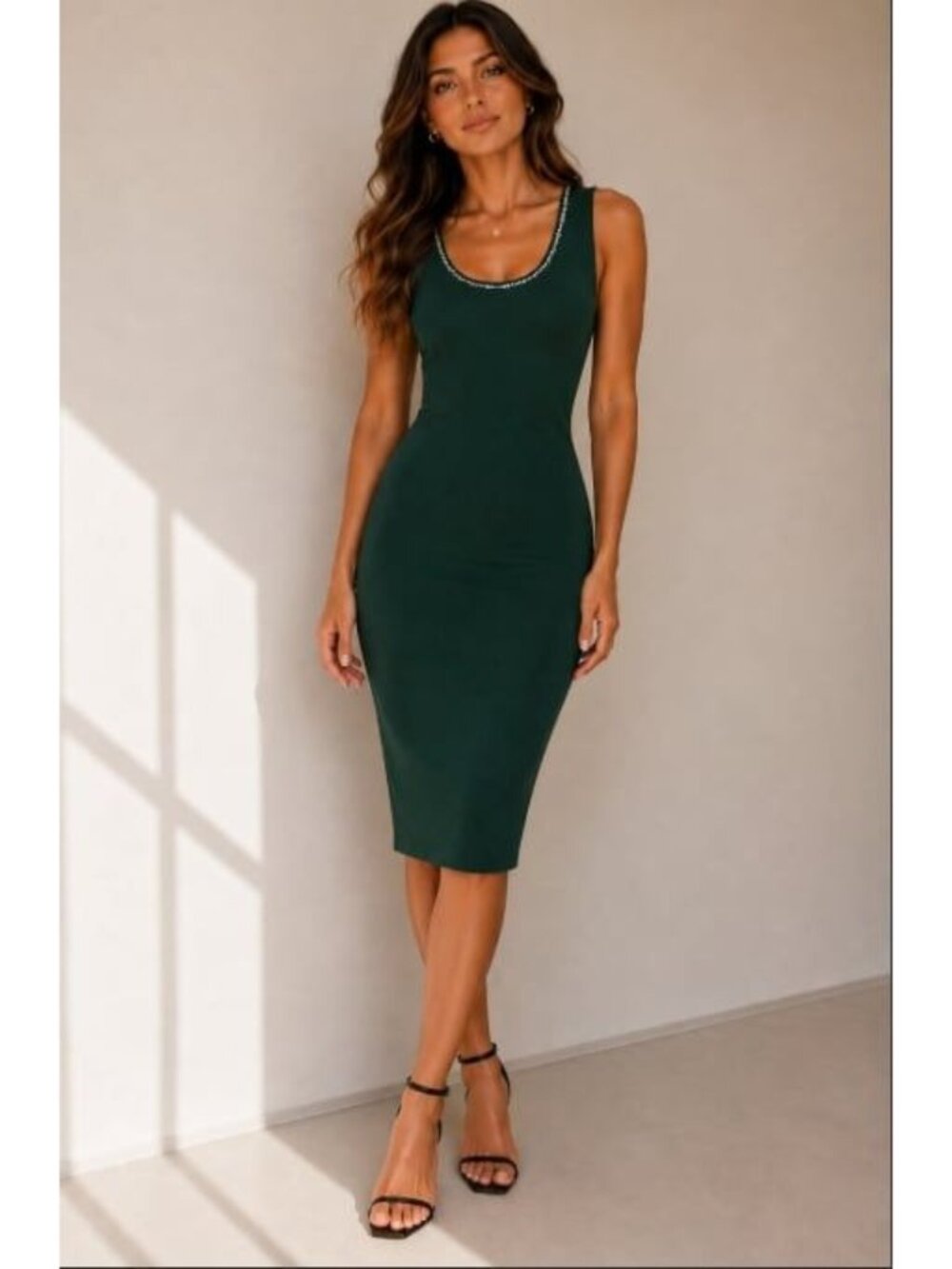 NWT $990 St. John Green Knit Evening Embellished Shift Dress Emerald Size 2